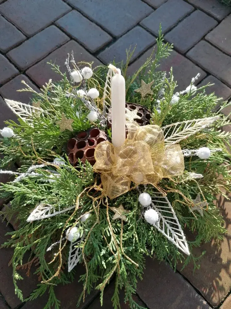 Vánoční svícen na hrob