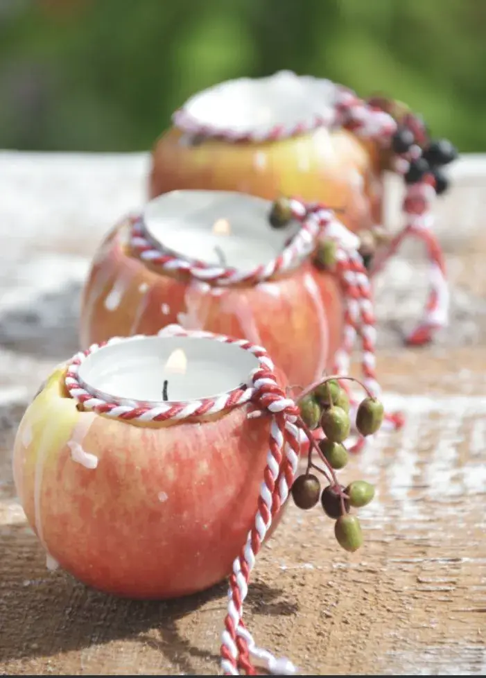 Jablka jako svíce