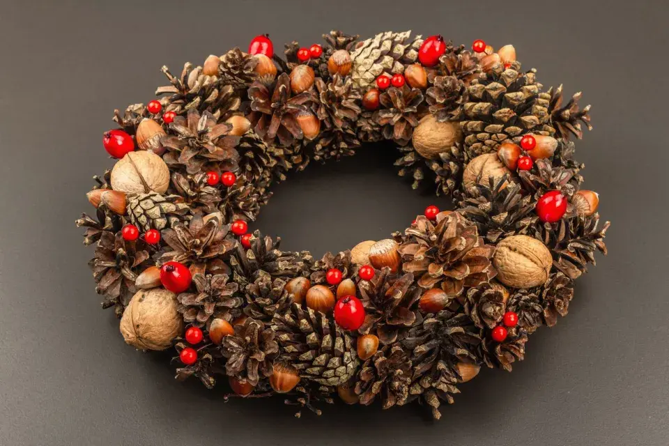 Adventní věnec na dveře