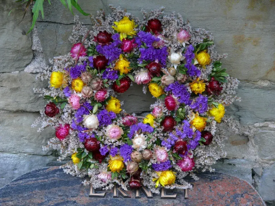 Věnec ze sušených květin