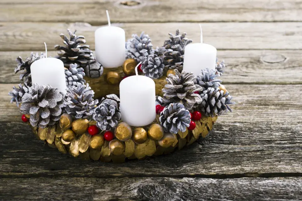 Adventní věnec bez jehličí