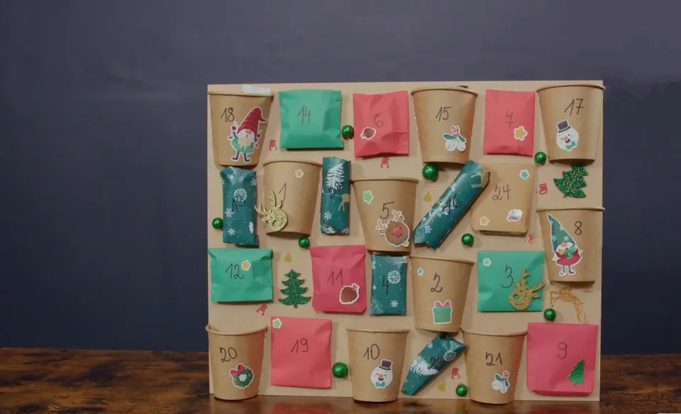 Neuvěřitelná proměna adventních kalendářů. Od křídy až po luxusní vánoční poklady