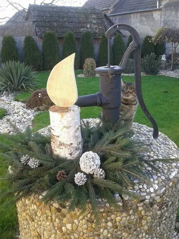 Jak odekorovat zahradu před Vánocemi?