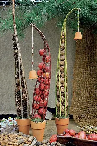 Jak odekorovat zahradu před Vánocemi?