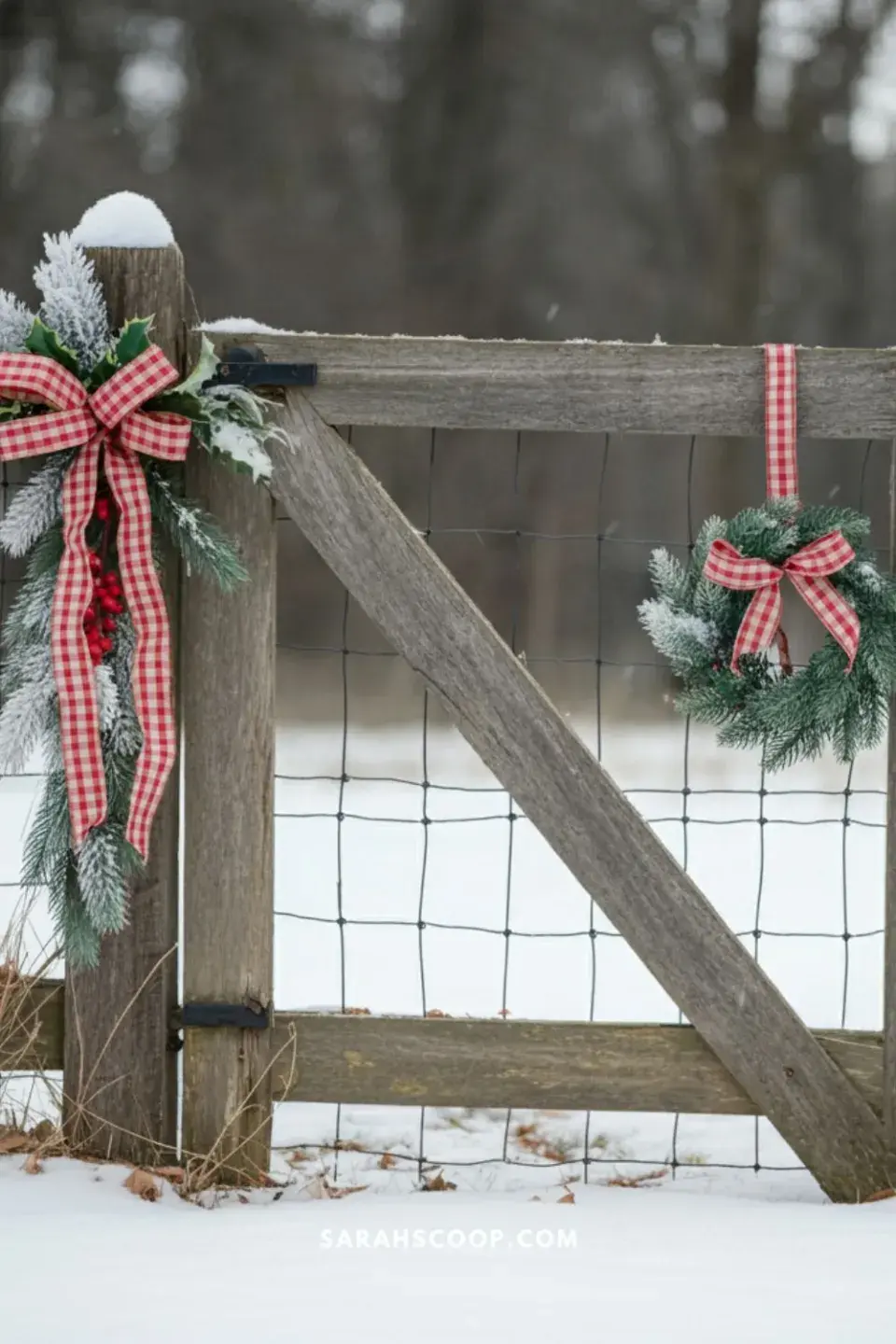 Jak odekorovat zahradu před Vánocemi?