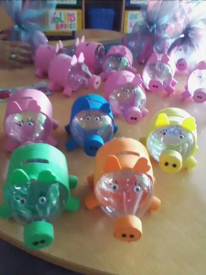 Recyklace a upcyklace PET lahví