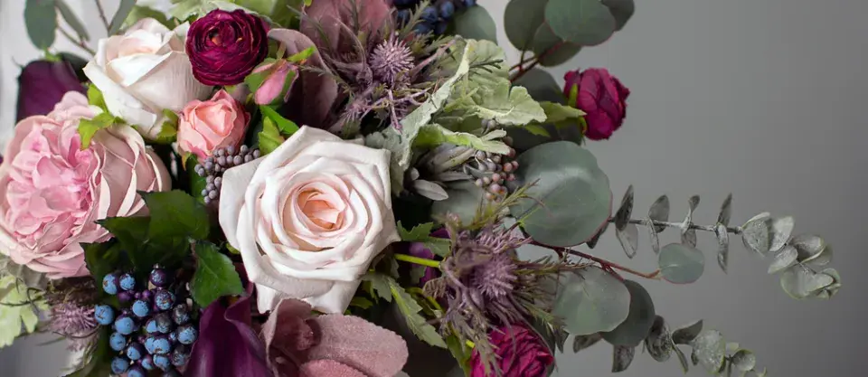 Vánoční dekorace ze živých květin