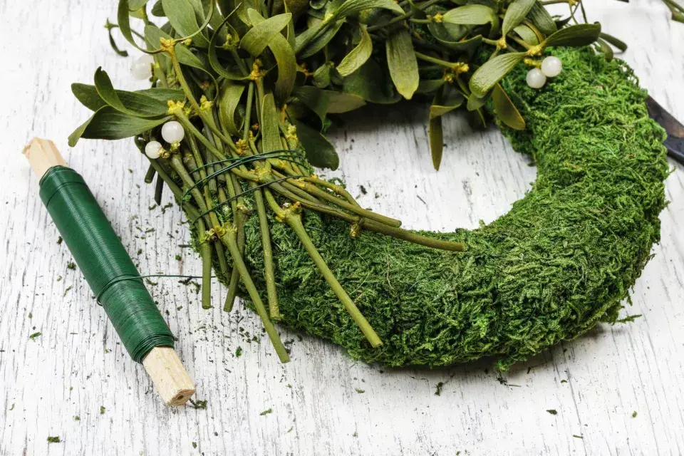 Vánoční věnec na dveře