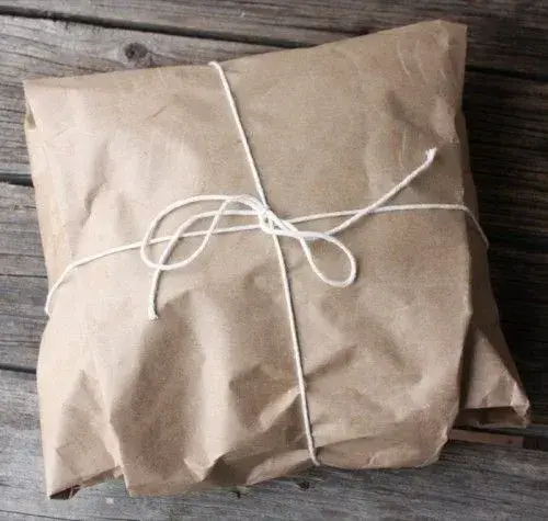 Kam s balicím papírem