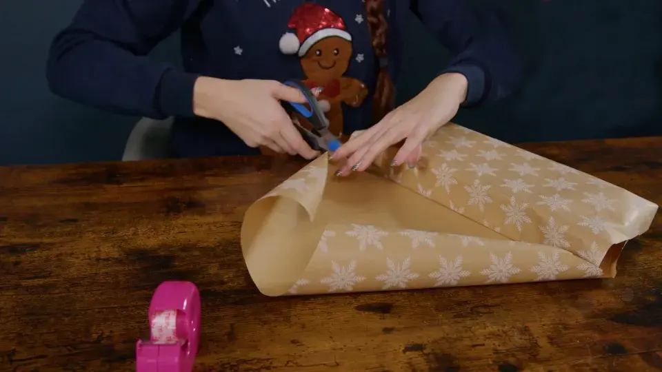 Zabalte vánoční dárky vkusně a jako profesionálové