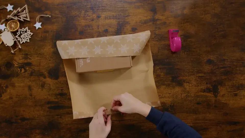 Zabalte vánoční dárky vkusně a jako profesionálové