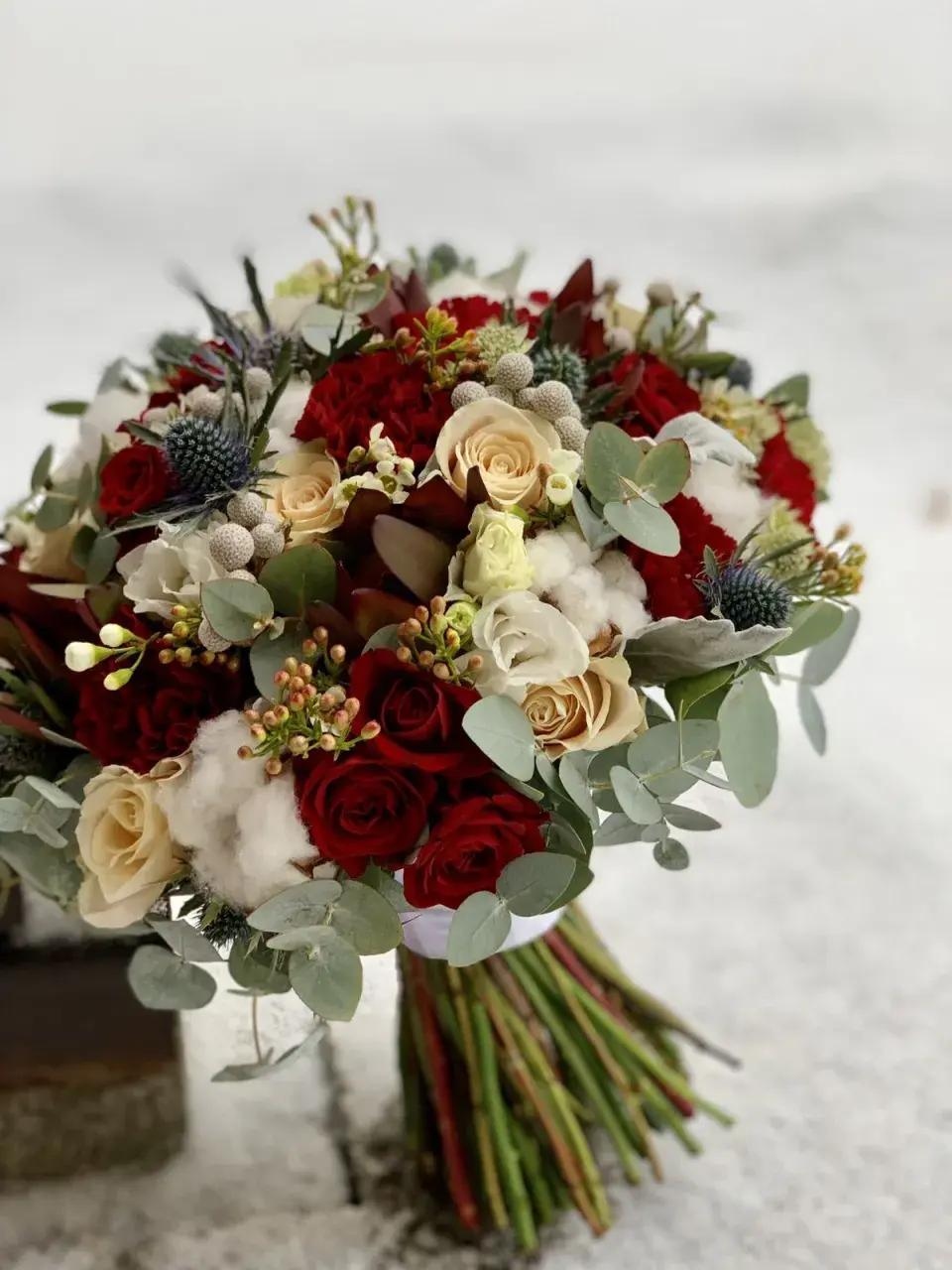 Máte před svatbou? Zimní svatební kytice z vaší zahrady je moderní způsob, jak být in