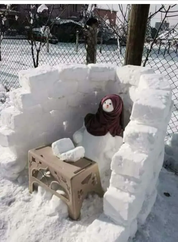 Jak udělat zimní sportoviště na zahradě a zabavit děti?