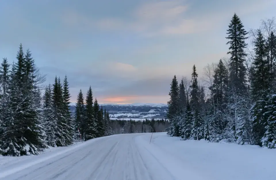 Jaké bude počasí o víkendu? Typicky zimní, ale i s nebezpečnými jevy