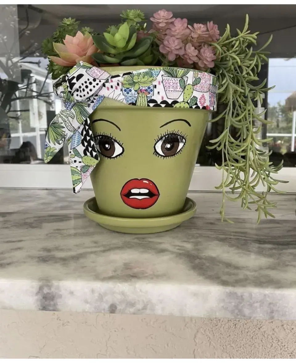 Face plant pot 
