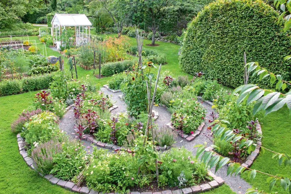 Naše krásná zahrada únor 2026 