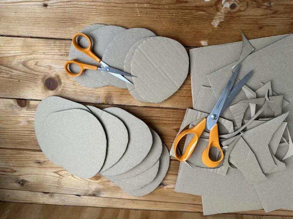 DIY kraslice z kartonu