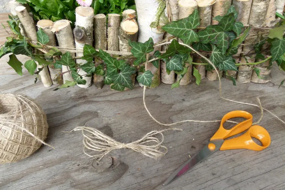 Velikonoční dekorace, truhlík