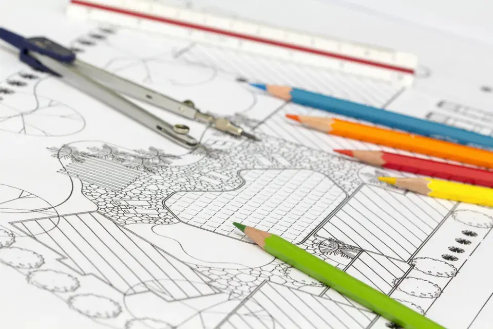 Využijete i kružítko nebo různé šablony