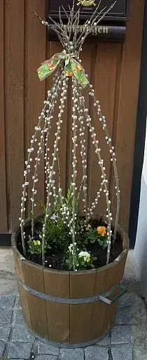 Velikonoční výzdoba zahrady