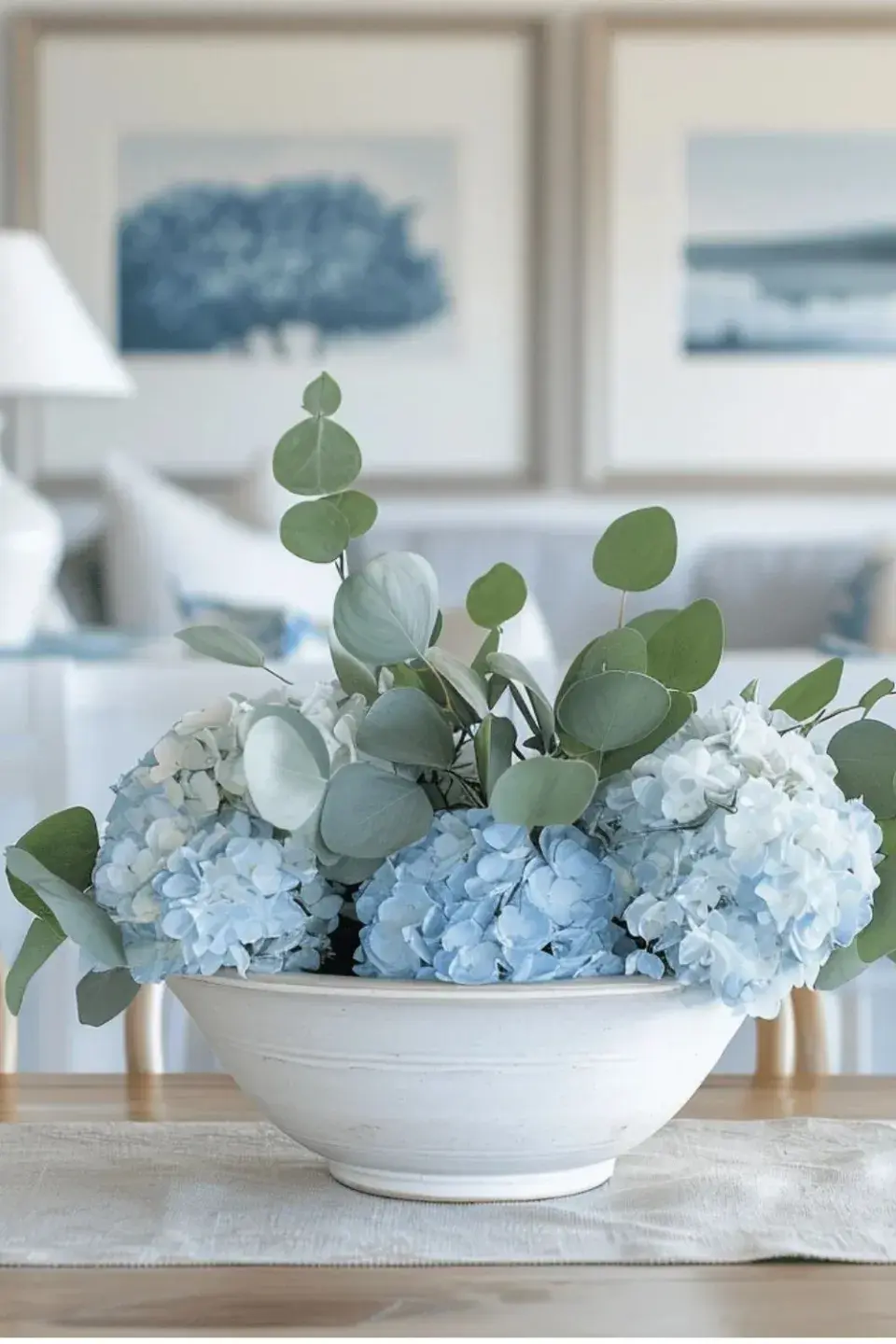 Modrá květinová dekorace 