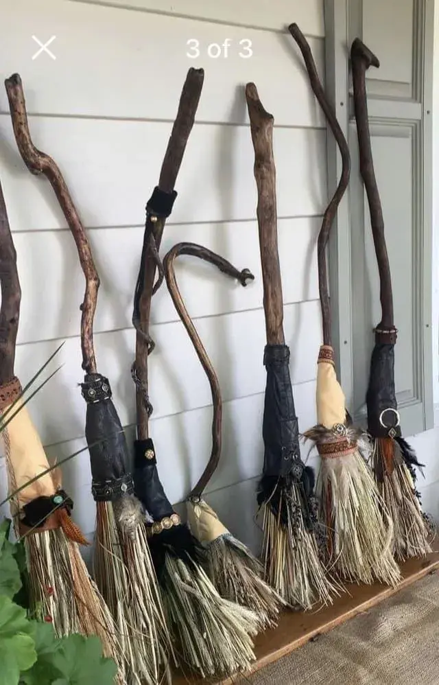 Čarodějnice a dekorace promění vaši zahradu v kouzelné místo