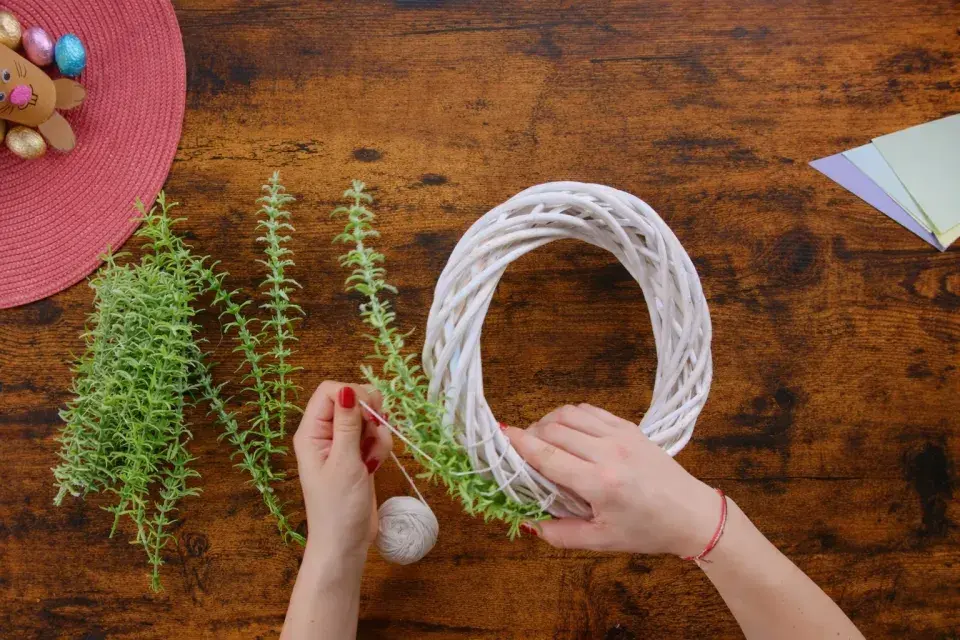 Nejkrásnější velikonoční věnce: Inspirace, která vás naladí do velikonoční nálady