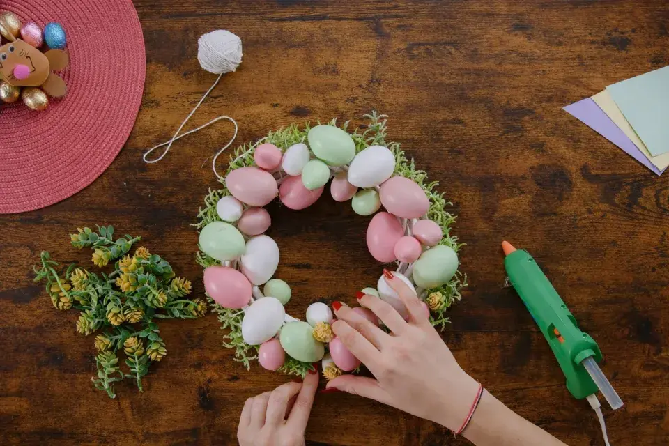 Nejkrásnější velikonoční věnce: Inspirace, která vás naladí do velikonoční nálady