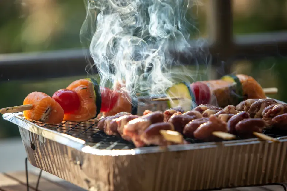Bezpečné grilování na zahradě i na balkóně