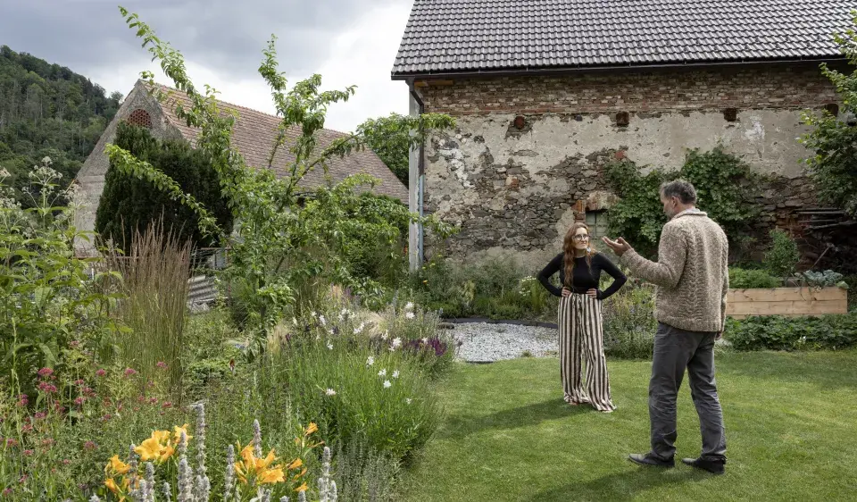 Mlatové plochy v zahradě: Přirozená krása v detailu