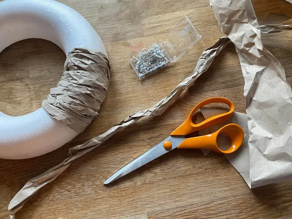 DIY věnec ze sáčků