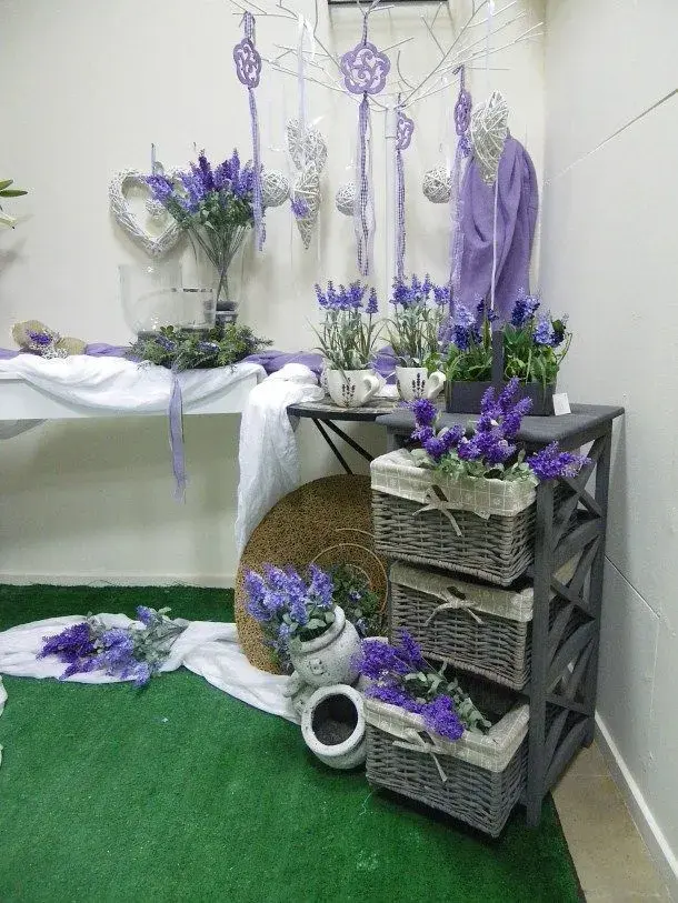 Dekorace z levandule pro romantickou terasu jako z Provence
