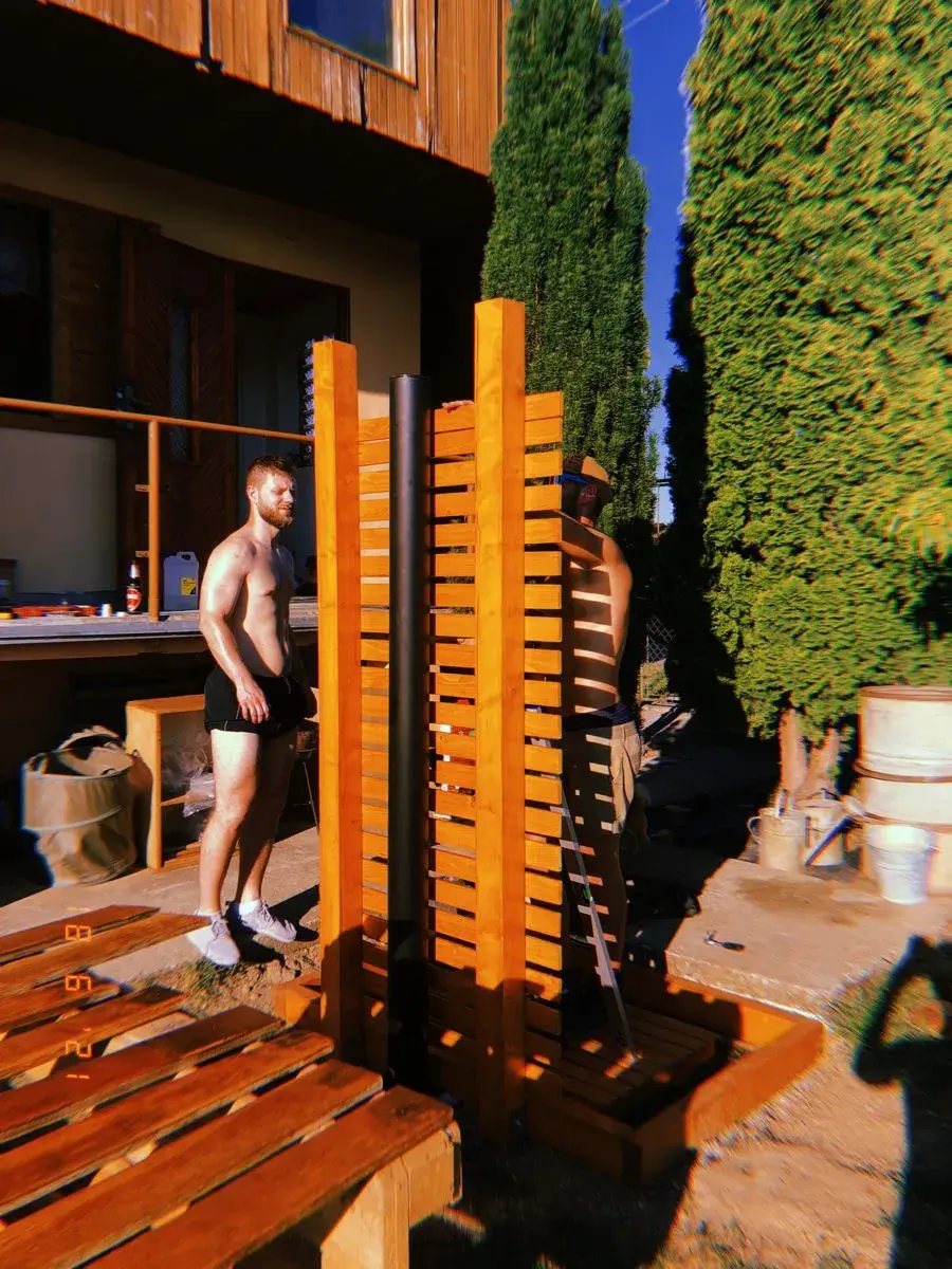 Stavění sprchy 