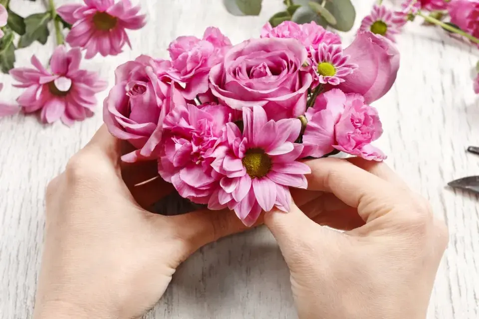 Inspirace na romantickou květinovou růžovou dekoraci