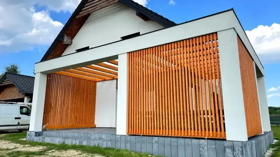 Pergola na zahradě