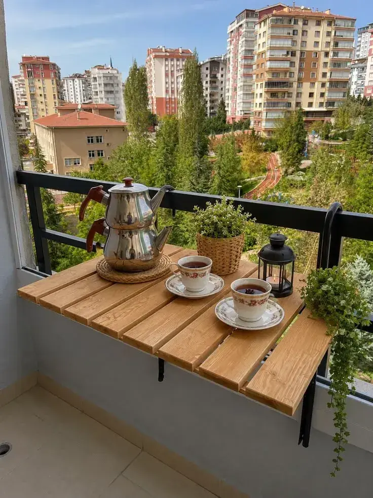 Stolek na balkon