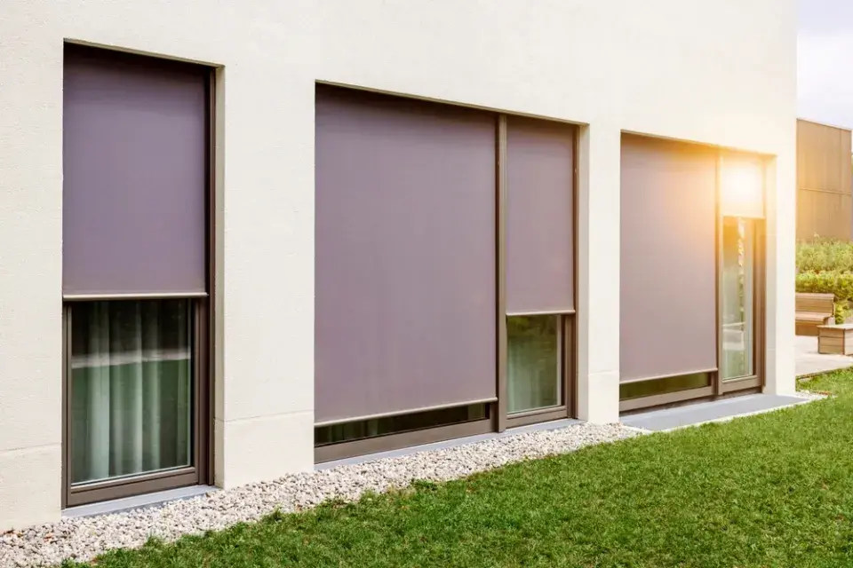 Nejoblíbenější typy žaluzií a stínění do moderních domácností