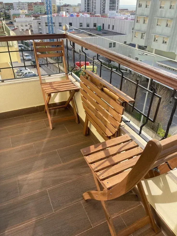 Stolek na balkon