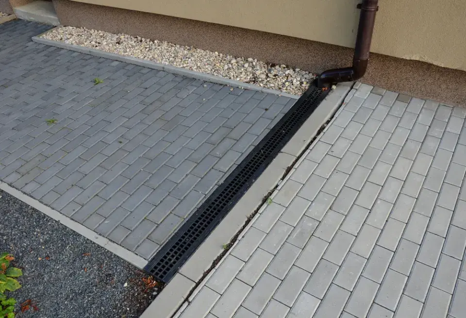 Jednoduché řešení odvodu dešťové vody bez velkých stavebních úprav