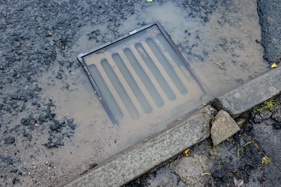 Vypouštění bazénu na konci sezony