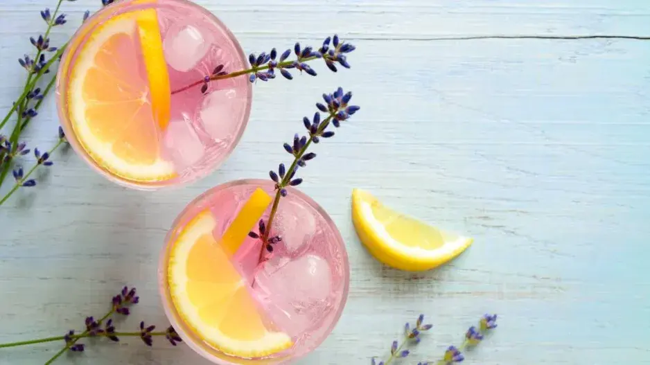 Šťáva z levandulového sirupu