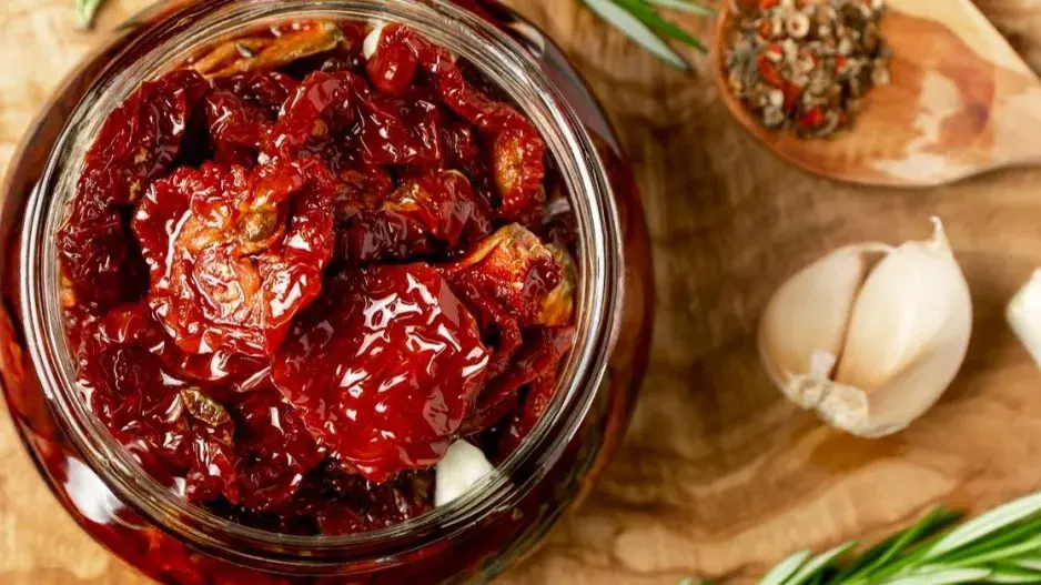 Sušená rajčata ve sklenici Sušená rajčata ve sklenici