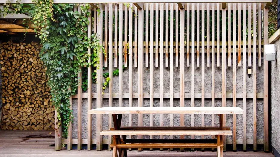 Lavice pod pergolou Lavice pod pergolou