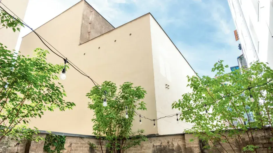 Osvětlení dvorku ve vnitrobloku Osvětlení dvorku ve vnitrobloku