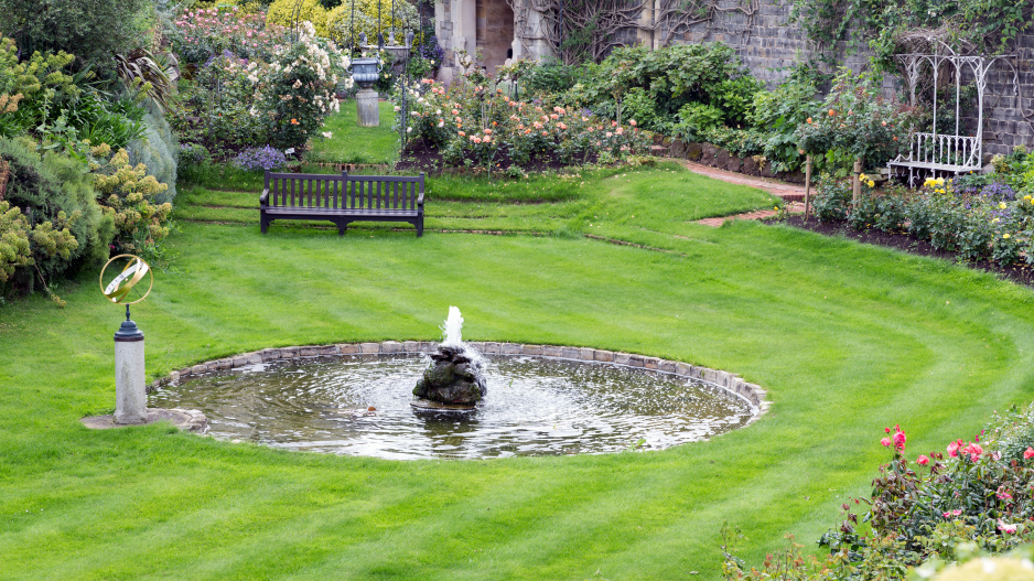 Jezírko v zahradě hradu Windsor