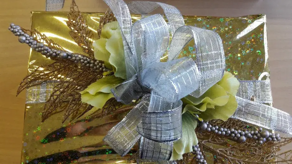 Balení vánočních dárků Balení vánočních dárků