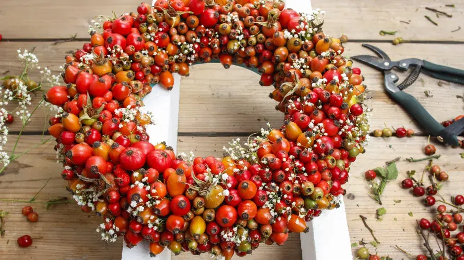 Podzimní dekorativní věnec.