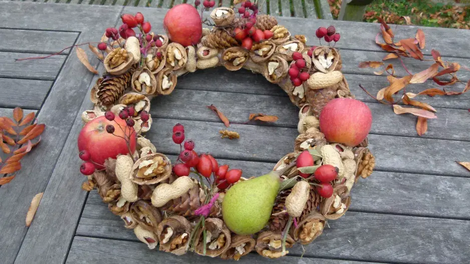 DIY věnec pro ptáky