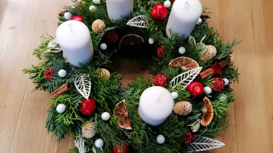 Adventní věnec