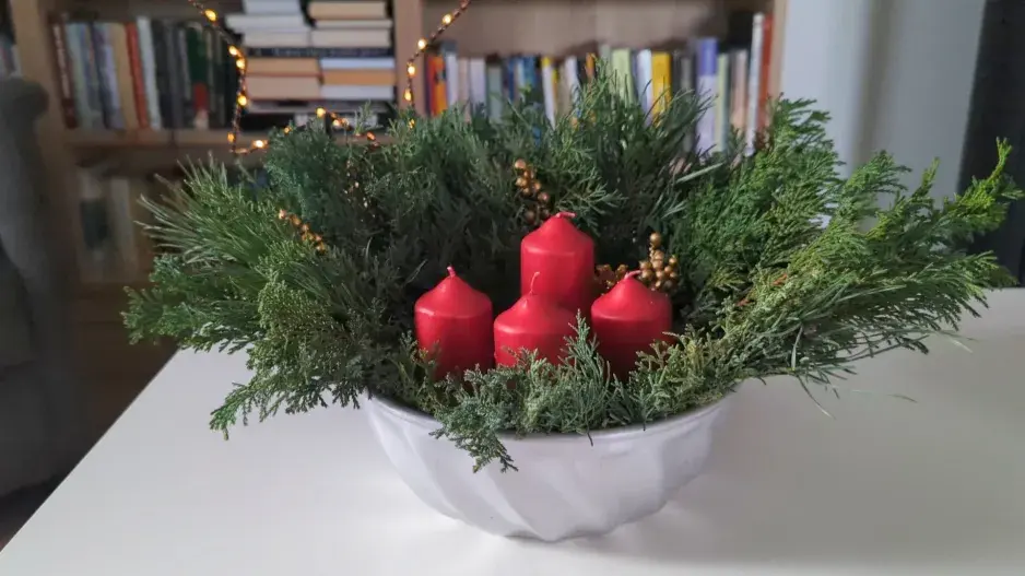 Adventní věnec.